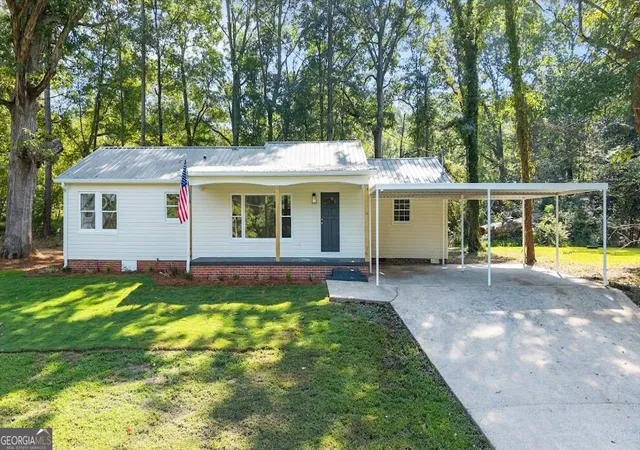 1st image of 227 Bennett St, Heflin, AL 36264 | MLS# 10834176