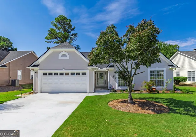 Photo 1 of Sale Pending at 1725 Meadow Forest Ln, Duluth, GA 30097 | MLS# 10623772 | Listing updated on 2025-10-28