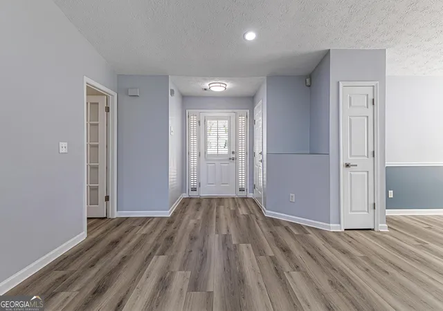 Photo 3 of Sale Pending at 1725 Meadow Forest Ln, Duluth, GA 30097 | MLS# 10623772 | Listing updated on 2025-10-28