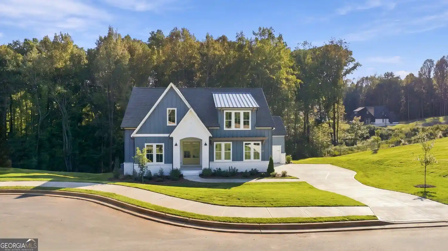 Single family home for sale at 8320 Shoal Ct, Gainesville, GA 30506 | MLS# 10872955