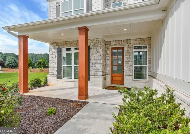 Photo 4 of Single family home for sale at 3330 Carswell Bnd, Cumming, GA 30028 | MLS# 10829706 | Listing updated on 2026-09-23