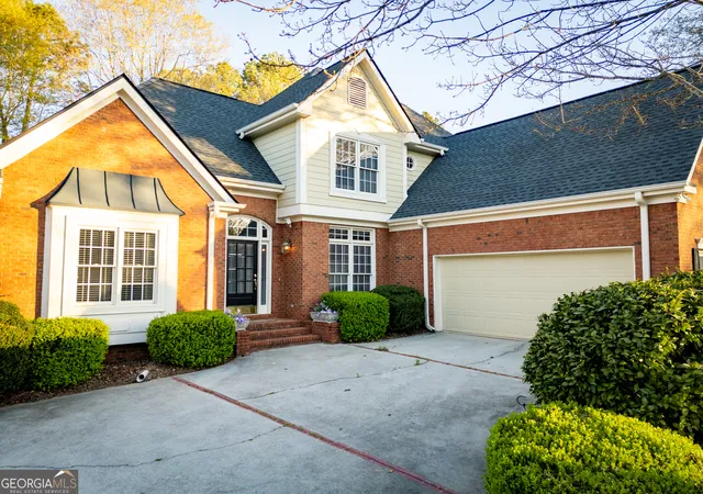 3rd image of 8384 Fairway Dr, Covington, GA 30014 | MLS# 10722188
