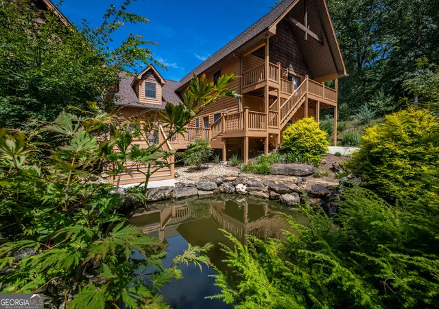 Photo 2 of Single family home for sale at 198 Stonecreek Dr, Franklin, NC 28734 | MLS# 10806477 | Listing updated on 2026-09-30