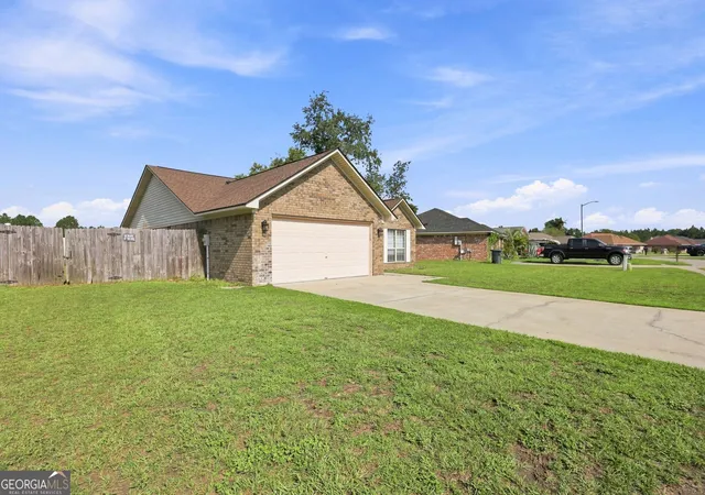 2nd image of 176 Wayfair Ln, Hinesville, GA 31313 | MLS# 10827807