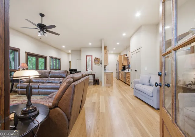 4th image of 3014 Oakey Mountain Rd, Clarkesville, GA 30523 | MLS# 10803826