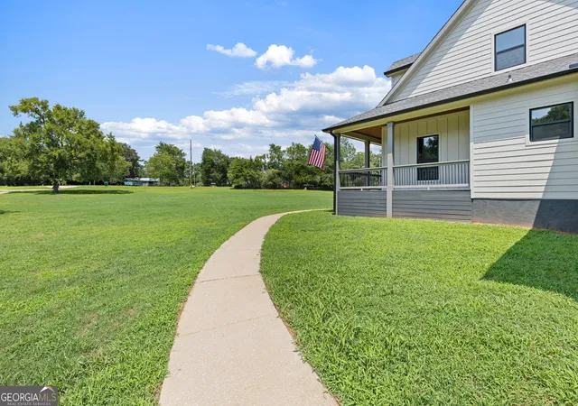 3rd image of 496 Davis Road, Jefferson, GA 30549 | MLS# 10813035