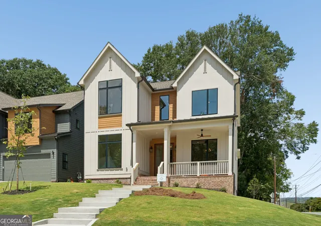 1st image of 2467 Edwards Dr Nw, Atlanta, GA 30318 | MLS# 10828118