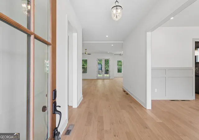 5th image of 2467 Edwards Dr Nw, Atlanta, GA 30318 | MLS# 10828118