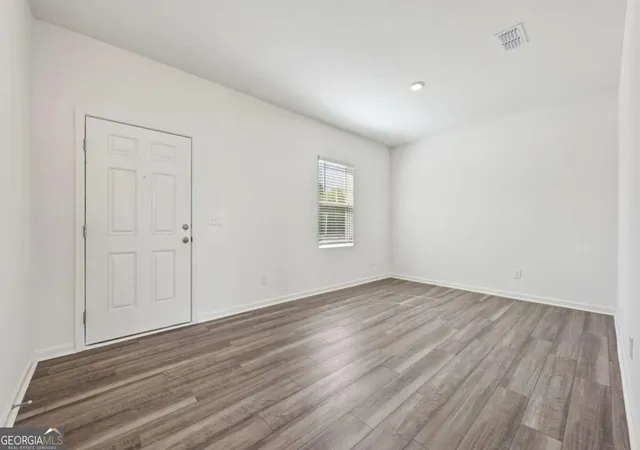 Photo 3 of Sale Pending at 88 Ellenore Dr, Bethlehem, GA 30620 | MLS# 10815064 | Listing updated on 2026-08-22