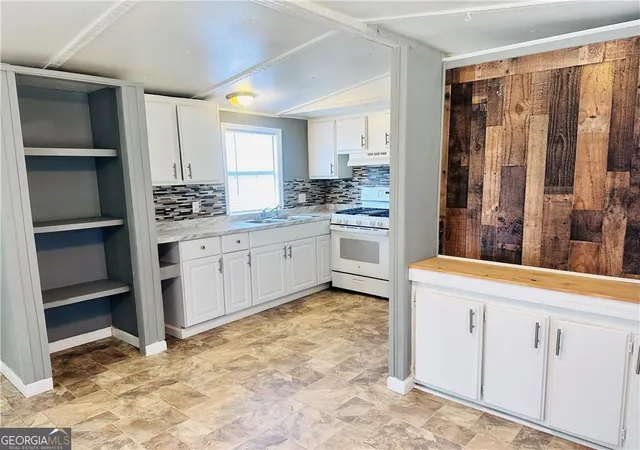 Photo 2 of Single family home for sale at 6134 Grant Frd Rd, Gainesville, GA 30506 | MLS# 10656925 | Listing updated on 2026-07-24
