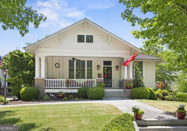 Photo 2 of Sale Pending at 1982 Rugby Ave, Atlanta, GA 30337 | MLS# 10760625 | Listing updated on 2026-09-14