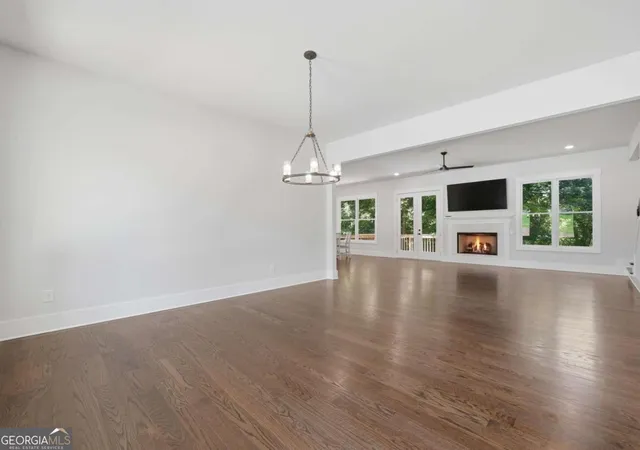 Photo 4 of Single family home for sale at 110 Old Avery Dr, Canton, GA 30115 | MLS# 10779645 | Listing updated on 2026-09-10