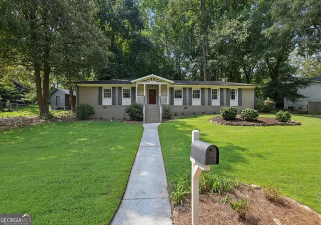 2nd image of 3195 Ann Rd, Smyrna, GA 30080 | MLS# 10815615