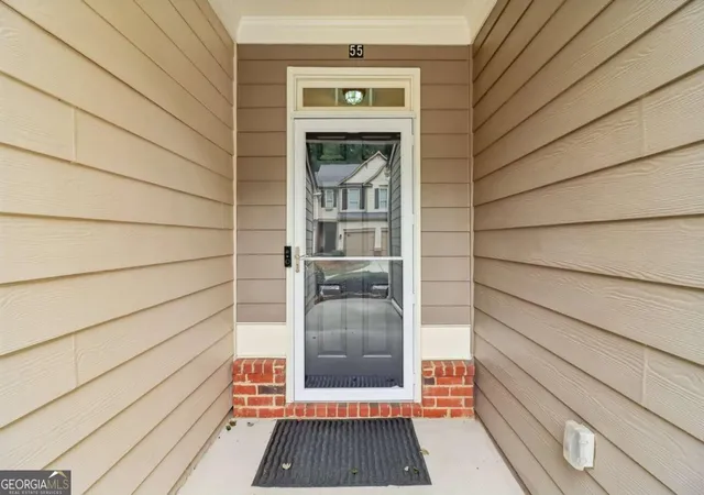 Photo 3 of Townhouse for sale at 55 Grampian Wy, Marietta, GA 30008 | MLS# 10806282 | Listing updated on 2026-10-01