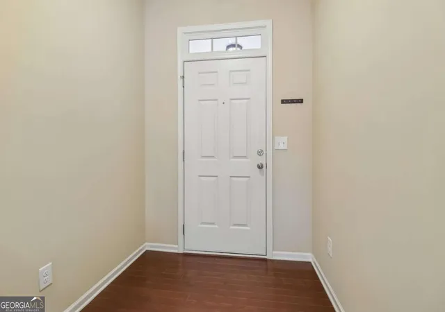 Photo 4 of Townhouse for sale at 55 Grampian Wy, Marietta, GA 30008 | MLS# 10806282 | Listing updated on 2026-10-01