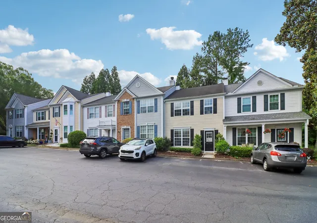 Photo 2 of Townhouse for sale at 10900 Wittenridge Dr #A6, Alpharetta, GA 30022 | MLS# 10763658 | Listing updated on 2026-09-14