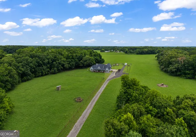 Photo 2 of Single family home for sale at 3850 Hog Mountain Rd, Watkinsville, GA 30677 | MLS# 10820340 | Listing updated on 2026-09-14