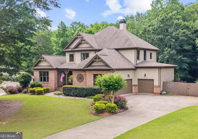 Photo 3 of Single family home for sale at 7530 Wandering Oak Way, Cumming, GA 30041 | MLS# 10791318 | Listing updated on 2026-08-07