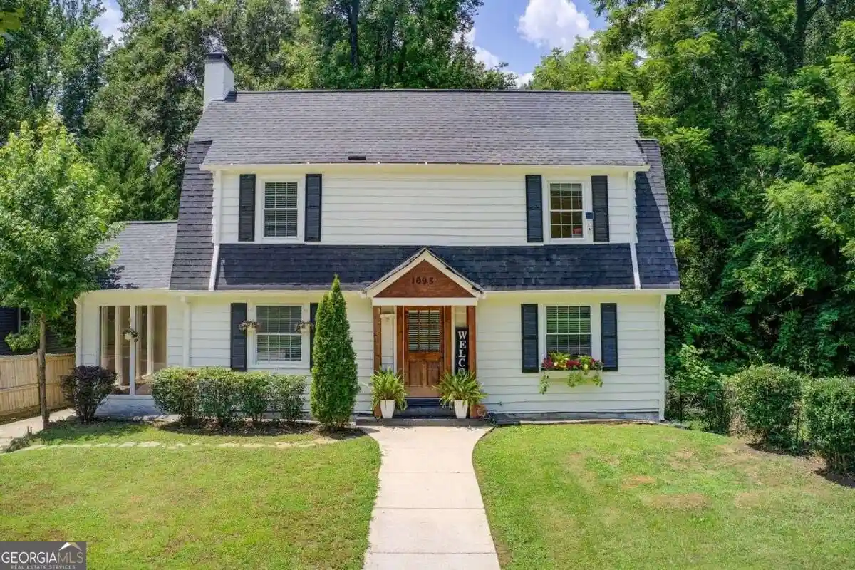 Single family home for sale at 1698 Kenmore St SW, Atlanta, GA 30311 | MLS# 10873067