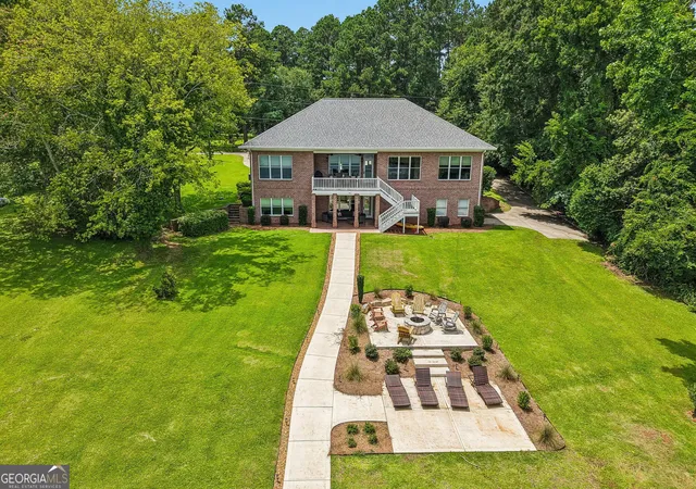 Photo 3 of Sale Pending at 115 Lakeshore Ct Ne, Milledgeville, GA 31061 | MLS# 10785830 | Listing updated on 2026-09-19