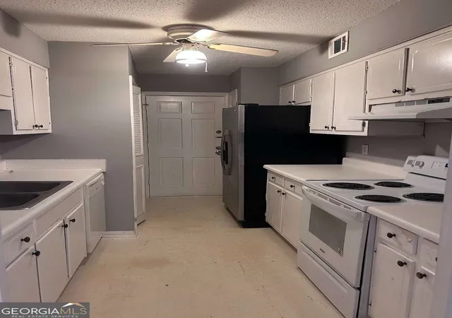 Photo 3 of Condo for sale at 2940 Parc Lorraine, Lithonia, GA 30038 | MLS# 10814329 | Listing updated on 2026-08-11