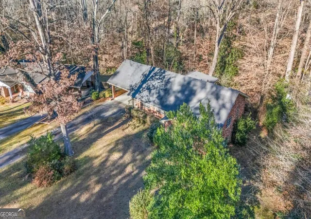 Photo 2 of Single family home for sale at 2425 Melinda Ct Ne, Atlanta, GA 30345 | MLS# 10662816 | Listing updated on 2026-08-28