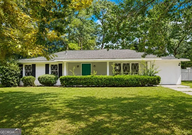Photo 1 of Single family home for sale at 508 Red Oak Dr, Savannah, GA 31419 | MLS# 10834946 | Listing updated on 2026-09-11