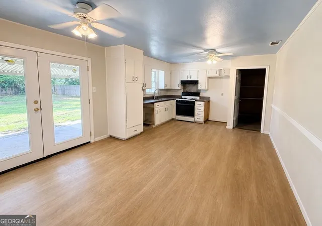 Photo 3 of Single family home for sale at 508 Red Oak Dr, Savannah, GA 31419 | MLS# 10834946 | Listing updated on 2026-09-11