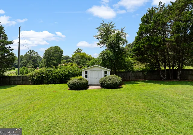 3rd image of 1 Ferry Crossing Dr Se, Rome, GA 30161 | MLS# 10812929