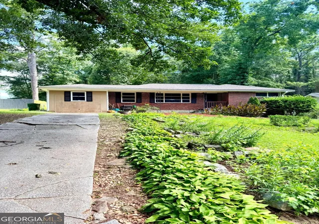 Photo 1 of Single family home for sale at 3270 Bobolink Dr, Decatur, GA 30032 | MLS# 10808397 | Listing updated on 2026-08-16