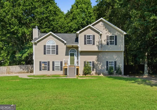 1st image of 1 Talon Ct, Kingston, GA 30145 | MLS# 10824617