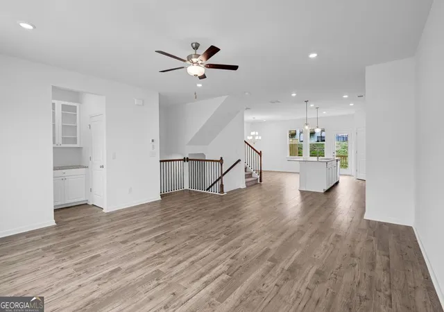 Photo 3 of Sale Pending at 2843 Rosehall Wy, Lawrenceville, GA 30043 | MLS# 10835052 | Listing updated on 2026-08-29
