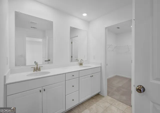 Photo 3 of Sale Pending at 2843 Rosehall Wy, Lawrenceville, GA 30043 | MLS# 10835052 | Listing updated on 2026-08-29