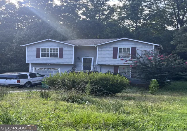 1st image of 5568 Bradley Cir, Lithonia, GA 30038 | MLS# 10809786