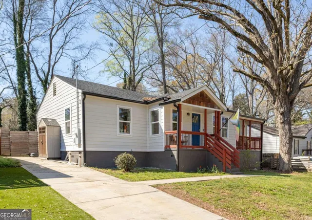 2nd image of 1393 Byrere Ter Sw, Atlanta, GA 30310 | MLS# 10719003