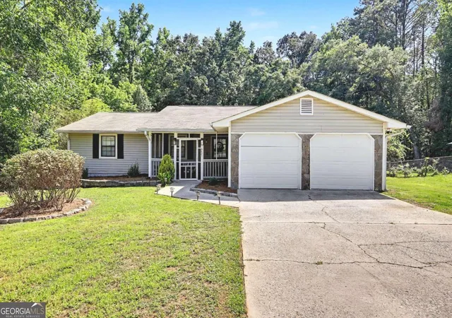 1st image of 9421 Forest Knoll Dr, Jonesboro, GA 30238 | MLS# 10787078