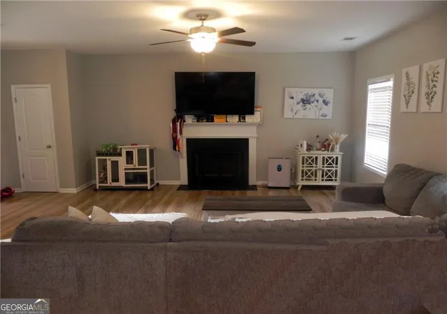 Photo 4 of Single family home for sale at 1101 Senator Rd, Douglasville, GA 30134 | MLS# 10803879 | Listing updated on 2026-07-25