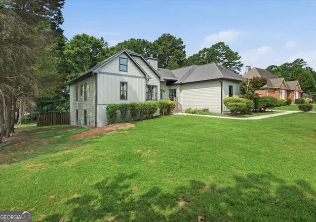 Photo 3 of Single family home for sale at 26 Chad Ct, Mcdonough, GA 30253 | MLS# 10799524 | Listing updated on 2026-09-14