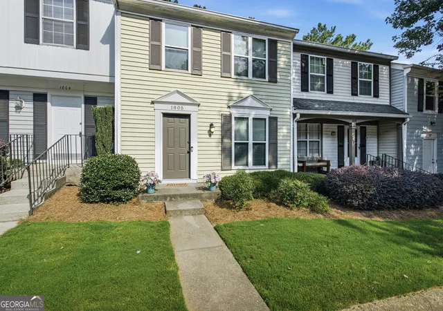 2nd image of 1805 Queen Anne Ct, Atlanta, GA 30350 | MLS# 10797822