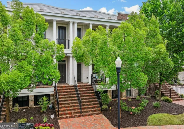 Photo 2 of Townhouse for sale at 305 Cricket Ln, Alpharetta, GA 30009 | MLS# 10788591 | Listing updated on 2026-09-16
