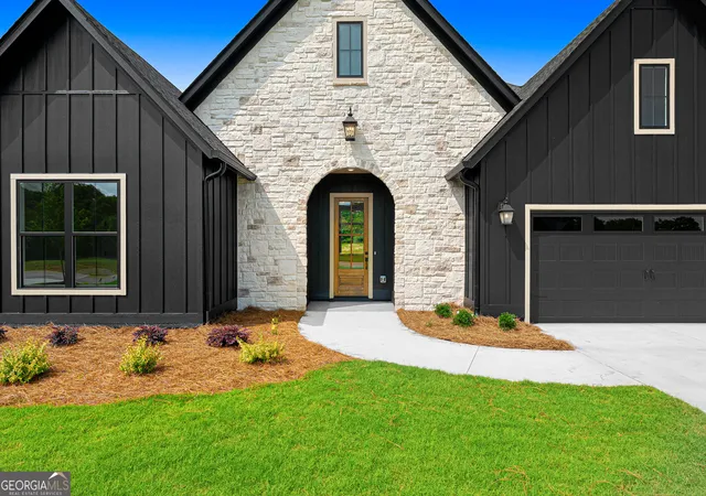 2nd image of 28 South Pointe Dr, Hartwell, GA 30643 | MLS# 10795427