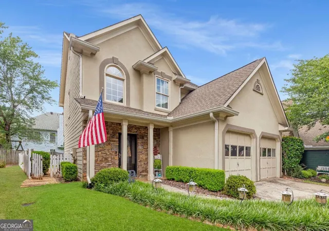 Photo 2 of Single family home for sale at 1935 Briar Pond Wy, Marietta, GA 30066 | MLS# 10812172 | Listing updated on 2026-09-13