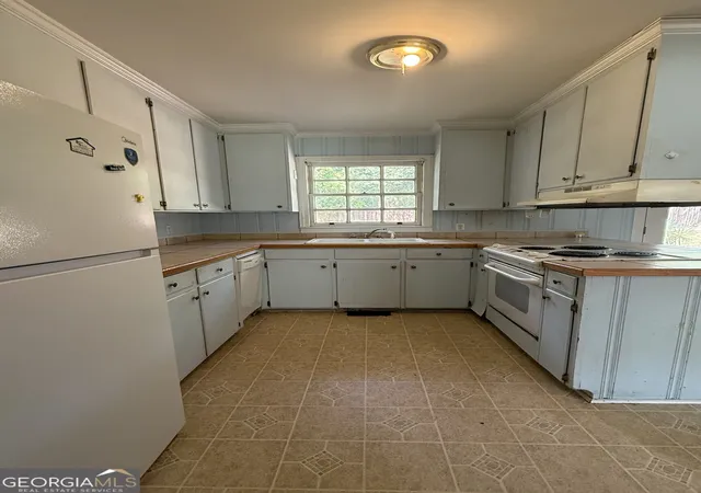 Photo 4 of Sale Pending at 721 Central Rd, Thomson, GA 30824 | MLS# 10823583 | Listing updated on 2026-10-02