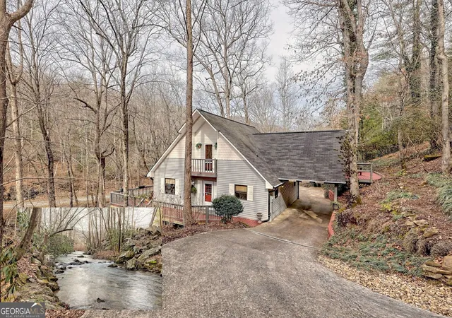 Single family home for sale at 3195 Creekview Rd, Hiawassee, GA 30546 | MLS# 10879471