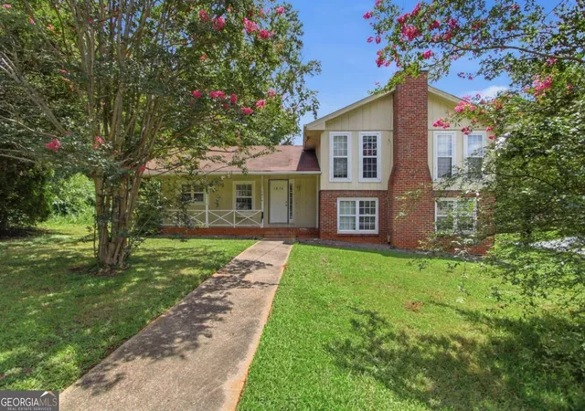 1st image of 1614 Devon Ct, Stone Mountain, GA 30088 | MLS# 10808117