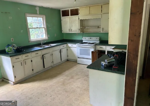 Photo 4 of Single family home for sale at 2398 James Springs Rd, Danielsville, GA 30633 | MLS# 10816119 | Listing updated on 2026-08-13