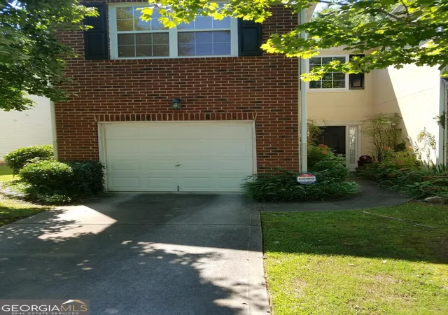 Photo 1 of Townhouse for sale at 844 Biltmore Ct, Lithonia, GA 30058 | MLS# 10810212 | Listing updated on 2026-08-24