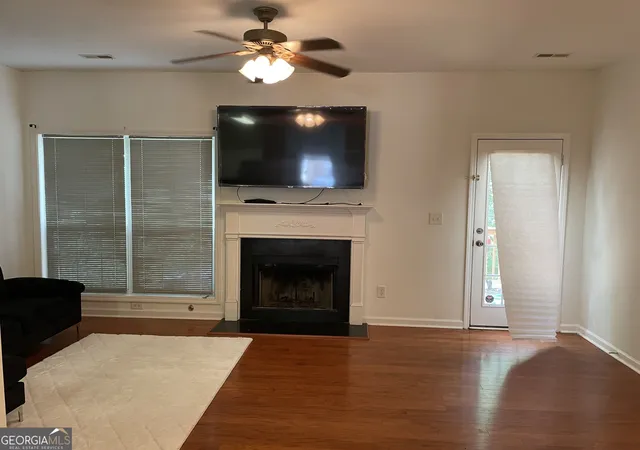 Photo 3 of Townhouse for sale at 844 Biltmore Ct, Lithonia, GA 30058 | MLS# 10810212 | Listing updated on 2026-08-24