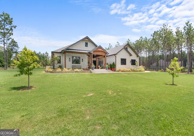 2nd image of 115 E Lake Dr, Statesboro, GA 30458 | MLS# 10818547