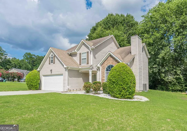Photo 3 of Single family home for sale at 150 Tambec Tr Nw, Lilburn, GA 30047 | MLS# 10816233 | Listing updated on 2026-08-20